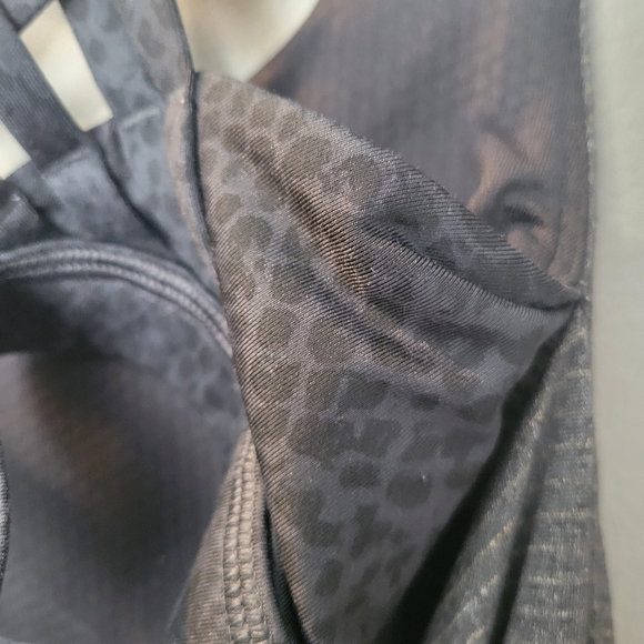Lululemon Athletica Wild Tank W/Bra Heathered/Desert Snake Womens Size 4 - Picture 5 of 6